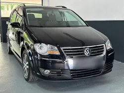 Schwarz Gebraucht 2008 VW Touran Van / Kleinbus | 4.299 € (Fairer Preis)