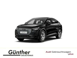 Mythosschwarz metallic Gebraucht 2024 Audi Q4 e-tron SUV | 40.300 €