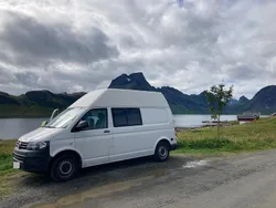 Weiß Gebraucht 2015 VW T5 Van | 29.500 €