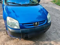 Blau Gebraucht 2003 Peugeot Partner Van / Kleinbus | 800 €
