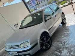 Silber Gebraucht 2000 VW Golf IV Kleinwagen | 1.899 € (Fairer Preis)