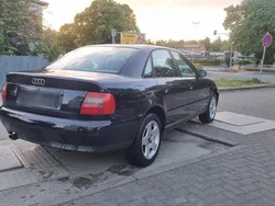 Blau Gebraucht 1996 Audi A4 Limousine | 1.299 € (Guter Preis)