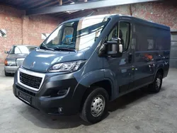 Grau Gebraucht 2021 Peugeot Boxer Van | 11.480 €
