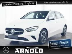Polarweiß Gebraucht 2024 Mercedes B200 Progressive Van / Kleinbus | 29.720 € (Guter Preis)
