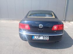 Blau Gebraucht 2003 VW Phaeton S Limousine | 7.400 €