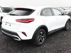 Deluxeweiß metallic deluxeweiß metallic Neu 2025 Kia XCeed SUV | 26.933 € (Fairer Preis)