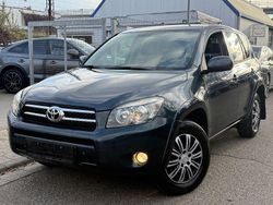 Grün Gebraucht 2006 Toyota RAV4 Executive SUV | 5.450 € (Etwas zu teuer)