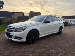 Weiß Gebraucht 2012 Mercedes C200 AMG line Limousine | 13.800 € (Etwas zu teuer)