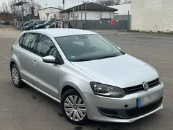 Silber Gebraucht 2010 VW Polo Kleinwagen | 2.499 € (Guter Preis)