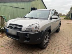 Grau Gebraucht 2009 Hyundai Tucson SUV | 3.000 € (Guter Preis)