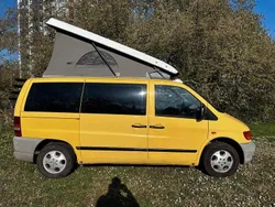 Gelb Gebraucht 1998 Mercedes Vito Van / Kleinbus | 9.000 €
