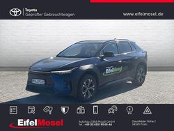 Blau Gebraucht 2025 Toyota bZ4X SUV | 39.760 € (Etwas zu teuer)