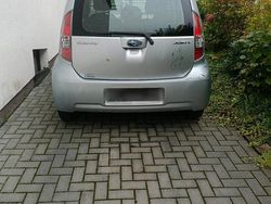 Silber Gebraucht 2008 Subaru Justy Kleinwagen | 500 €