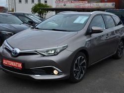 Grau Gebraucht 2015 Toyota Auris Touring Sports Kombi | 15.900 € (Etwas zu teuer)