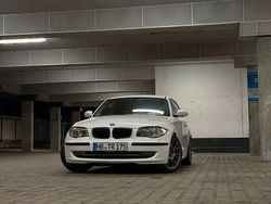 Weiß Gebraucht 2008 BMW 116 Kleinwagen | 4.100 € (Fairer Preis)