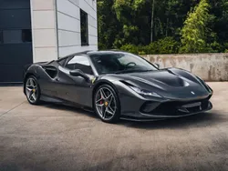 Grau Gebraucht 2021 Ferrari F8 | 279.900 €