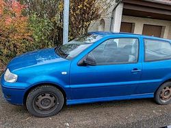 Blau Gebraucht 2000 VW Polo Basis Kleinwagen | 1.300 € (Guter Preis)