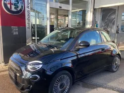 Colore esterno (onyx schwarz) Gebraucht 2021 Fiat 500e Icon Limousine | 16.990 € (Fairer Preis)
