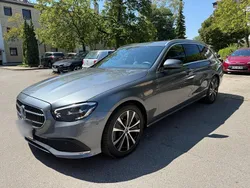 Grau Gebraucht 2023 Mercedes E200 Kombi | 38.300 € (Guter Preis)