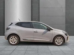 Rafalegrau Neu 2025 Renault Clio V Evolution Kleinwagen | 22.290 € (Fairer Preis)