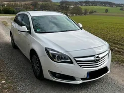 Weiß Gebraucht 2014 Opel Insignia Kombi | 5.399 € (Guter Preis)