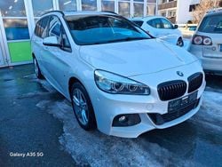 Weiß Gebraucht 2016 BMW 220 Gran Tourer M Sport Van / Kleinbus | 14.490 € (Fairer Preis)