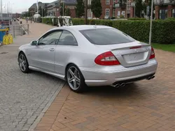 Silber Gebraucht 2007 Mercedes CLK63 AMG AMG Coupé | 35.000 € (Teuer)