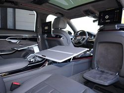 Schwarz Gebraucht 2024 Audi A8L Exclusive Limousine | 105.000 €