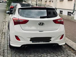 Weiß Gebraucht 2013 Hyundai i30 Limousine | 6.500 €