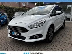 Weiss Gebraucht 2019 Ford S-MAX Titanium Van / Kleinbus | 19.779 € (Guter Preis)