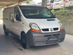 Weiss casablanca Gebraucht 2005 Renault Trafic Van | 4.800 € (Guter Preis)