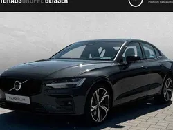 Platinum grey Gebraucht 2023 Volvo S60 Ultimate Limousine | 39.890 € (Etwas zu teuer)