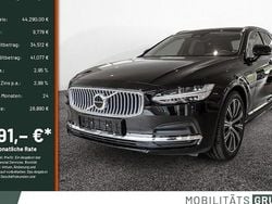 Schwarz Gebraucht 2024 Volvo V90 Plus Kombi | 44.290 € (Guter Preis)