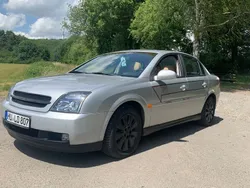Silber Gebraucht 2003 Opel Vectra Limousine | 3.650 € (Teuer)