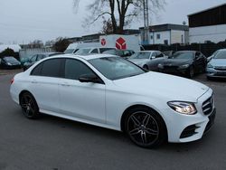 Weiß Gebraucht 2017 Mercedes E200 AMG line Limousine | 26.999 € (Fairer Preis)