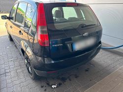 Schwarz Gebraucht 2002 Ford Fiesta Kleinwagen | 1.399 €