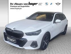 Weiß Gebraucht 2024 BMW 530e M Sport Kombi | 69.890 €
