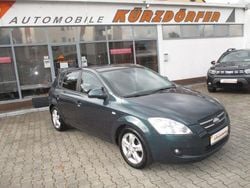 Grün Gebraucht 2007 Kia Ceed EX Limousine | 4.900 € (Fairer Preis)