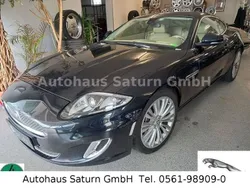 Schwarz metallic Gebraucht 2011 Jaguar XK Coupé | 31.930 €