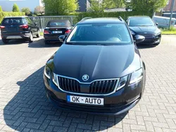 Schwarz Gebraucht 2019 Skoda Octavia Ambition Kombi | 13.990 € (Fairer Preis)