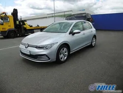 Silber Gebraucht 2021 VW Golf VIII Life Limousine | 20.460 € (Fairer Preis)