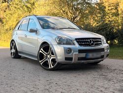Silber Gebraucht 2007 Mercedes ML63 AMG AMG SUV | 15.850 € (Superpreis)