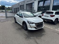 Weiß Gebraucht 2022 Peugeot e-208 Active Kleinwagen | 16.600 € (Fairer Preis)