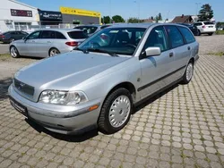 Grau Gebraucht 1999 Volvo V40 Kombi | 700 € (Superpreis)
