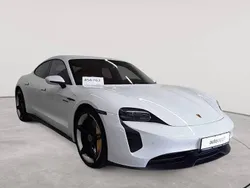 Weiß Gebraucht 2022 Porsche Taycan GTS Limousine | 73.290 € (Superpreis)