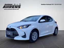 Schneeweiß Gebraucht 2024 Toyota Yaris Hybrid Business Edition Kleinwagen | 22.290 € (Guter Preis)