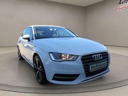 Gletscherweiss Gebraucht 2015 Audi A3 Attraction Kleinwagen | 14.350 € (Guter Preis)