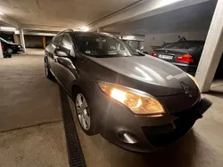 Silber Gebraucht 2010 Renault Mégane GrandTour Dynamique Kombi | 4.100 € (Fairer Preis)