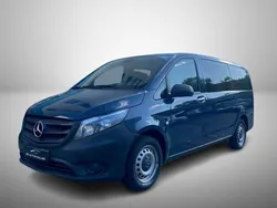 Navyblau Gebraucht 2016 Mercedes Vito Van / Kleinbus | 23.999 €