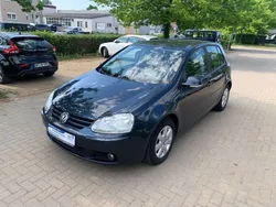 Blau Gebraucht 2005 VW Golf V Comfortline Limousine | 4.900 € (Etwas zu teuer)